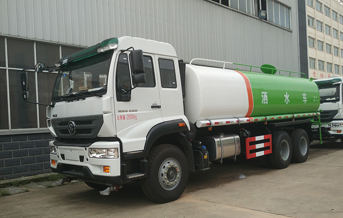 重汽斯太尔后双桥20吨洒水车
